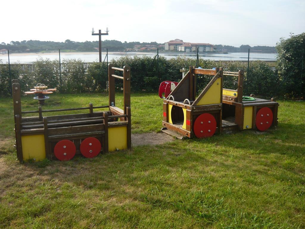 Appartements A Cote Lac Marin De Port D'Albret 布科·莱斯白老城 客房 照片