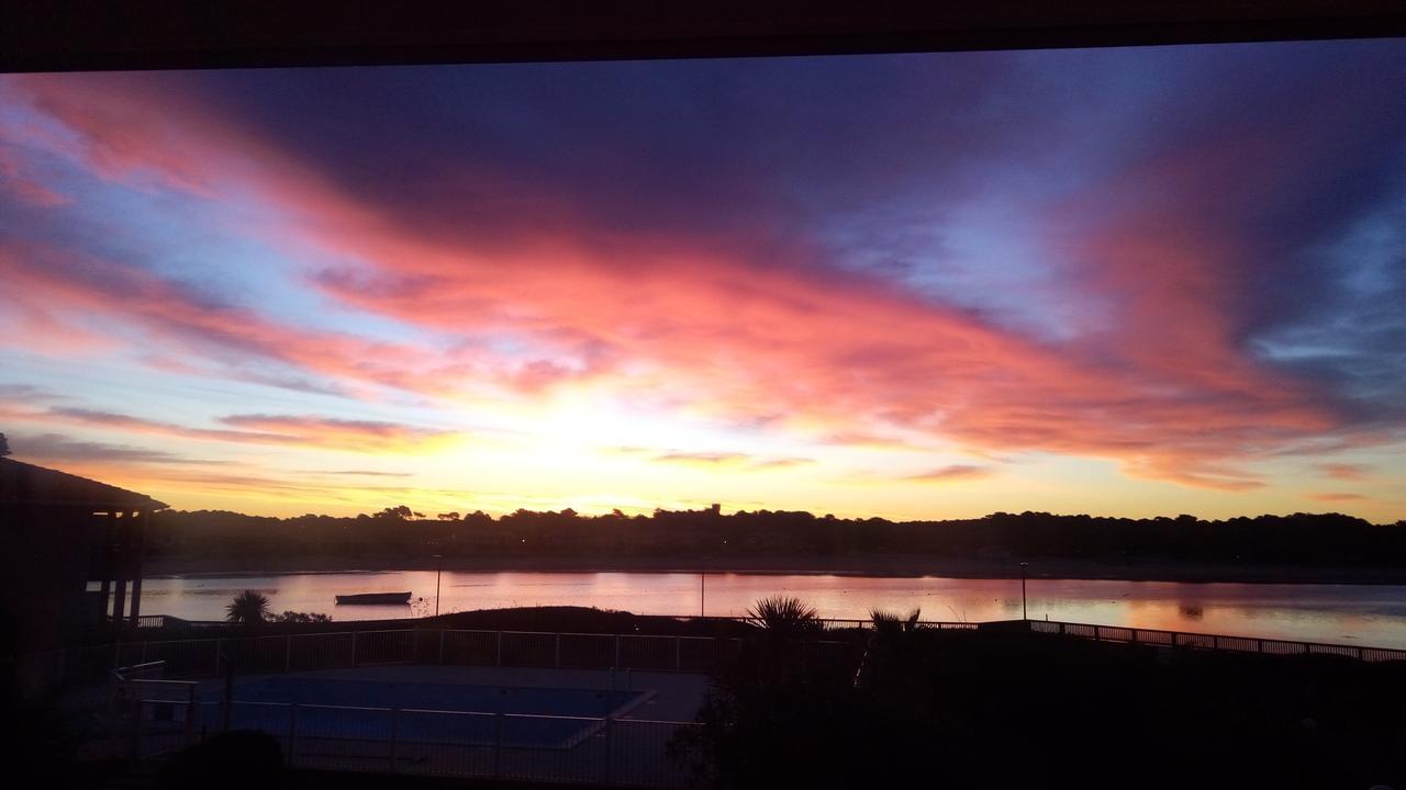 Appartements A Cote Lac Marin De Port D'Albret 布科·莱斯白老城 外观 照片